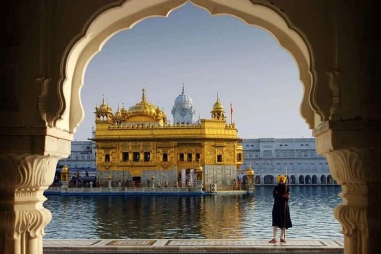 Delhi To Amritsar Golden Temple WagahBorder Tour Over night - Exploring Punjab’s Past at Gobindgarh Fort