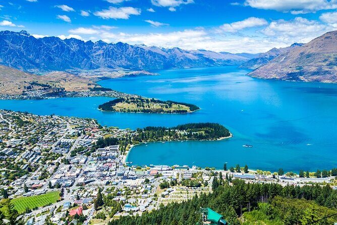 Departure Transfer: Christchurch to Airport CHC by Luxury Van - What You Get: Details of the Transfer Service