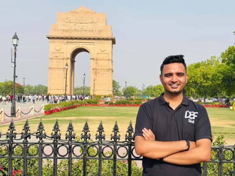Discover Old & New Delhi: Private Tour with Street Food - Transportation and Logistics