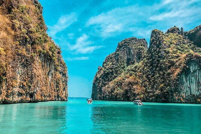 Early Phi Phi Islands with Snorkeling & Buffet Lunch from Phuket - The Value of This Tour