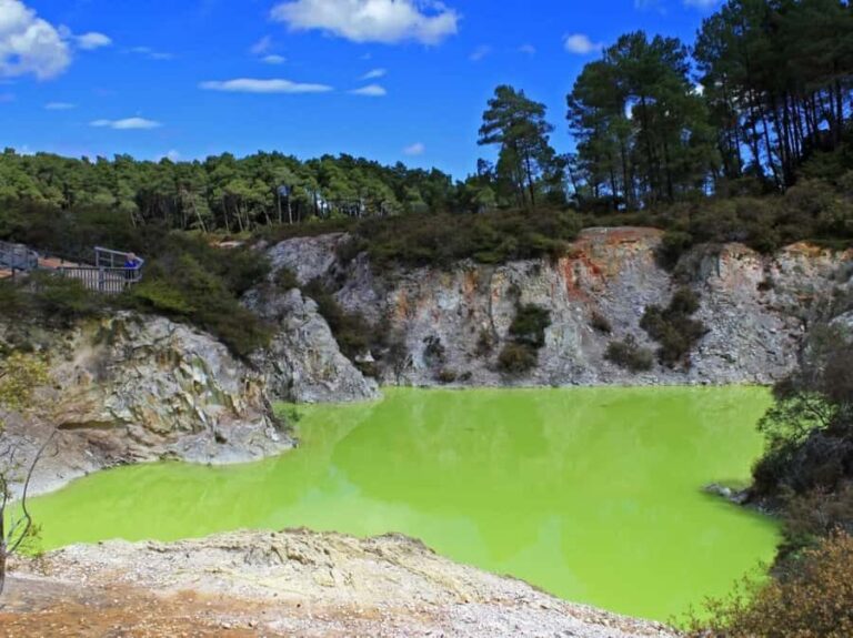 Ex Auckland - WAI-O-TAPU - WAIKITE Pool & HUKA FALLS Cruise - Huka Falls & Scenic River Cruise