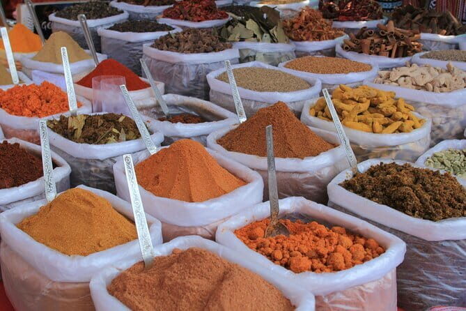 Exclusive Full-Day Guided Tour of Old and New Delhi - What the Reviews Say