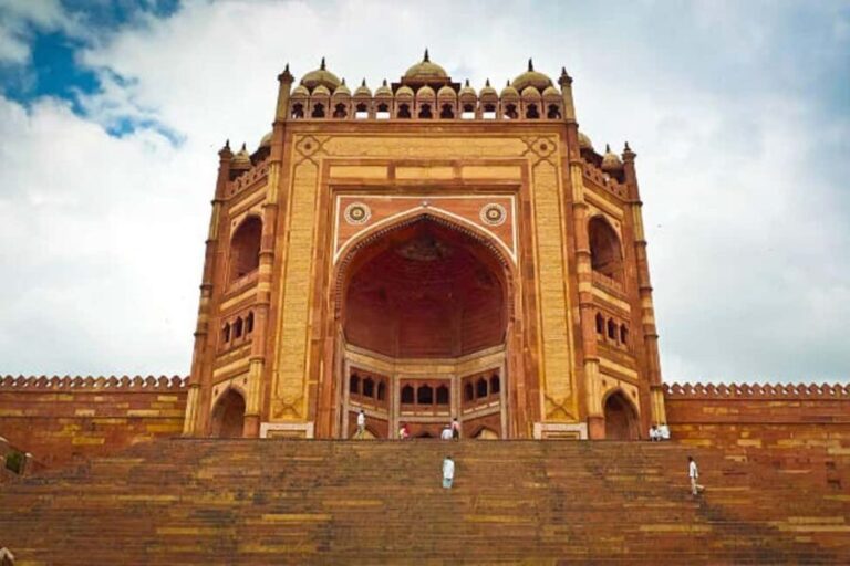 Explore Agra in a 2-Day Overnight Tour from Delhi - A Practical Review of the 2-Day Agra Tour