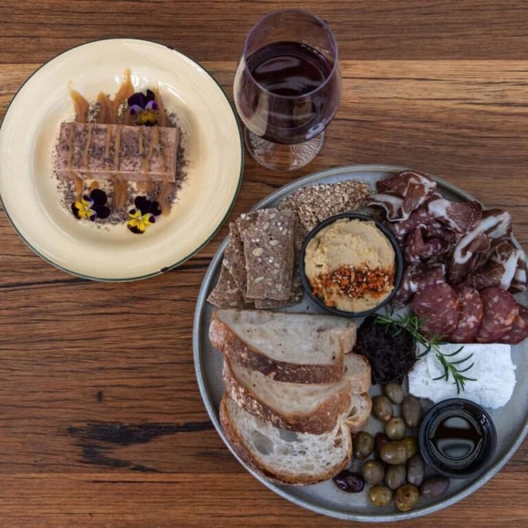 Family Lunch and Arthurs Seat Eagle for 2 Adults and 2 kids - What to Expect: Details and Tips