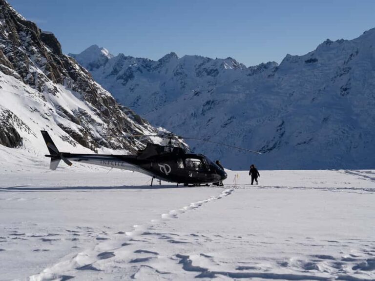 Franz Josef: 30-min Flight Franz Josef & Tasman Glaciers - The Itinerary Breakdown