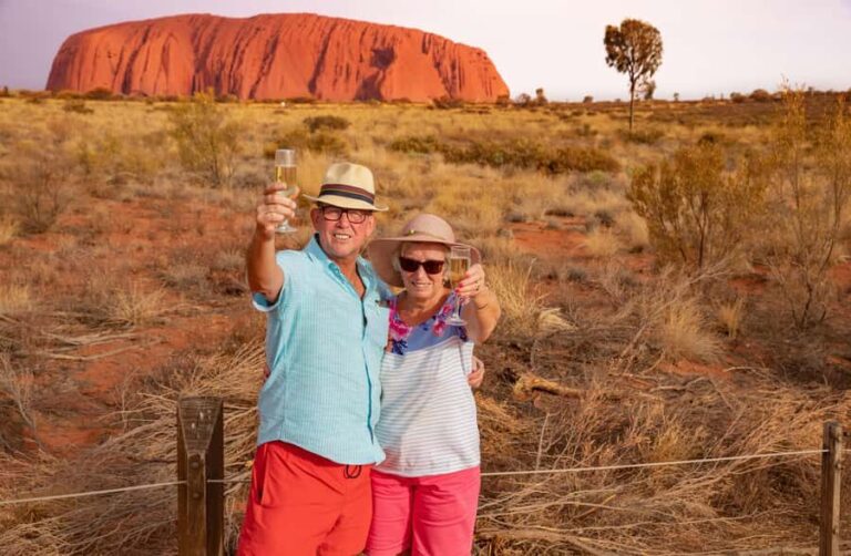 From Alice Springs: Day Trip to Uluru with BBQ Dinner - The Aboriginal Cultural Centre: A Gateway to Tradition