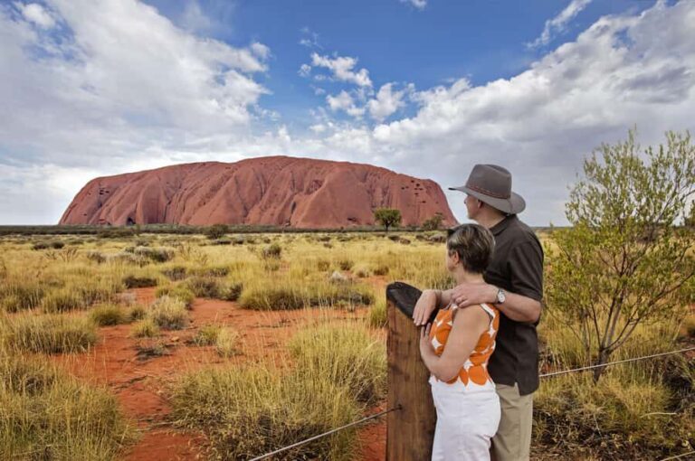 From Alice Springs/Yulara: 4-Day Red Centre 4WD Camping Tour - Day 2: Uluru to Kata Tjuta and Kings Canyon