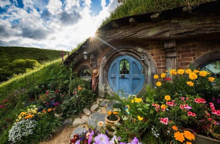 From Auckland: Hobbiton & Hamilton Gardens Small Group Tour - Who Will Love This Tour?