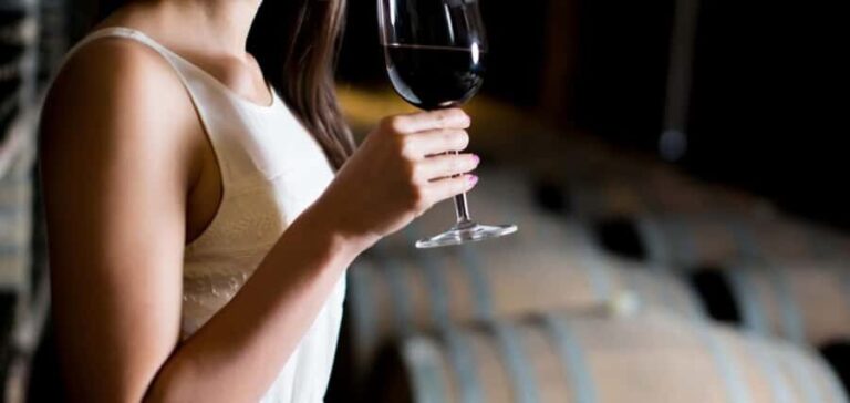 From Auckland: Waiheke Island Wineries' Tour - Key Points
