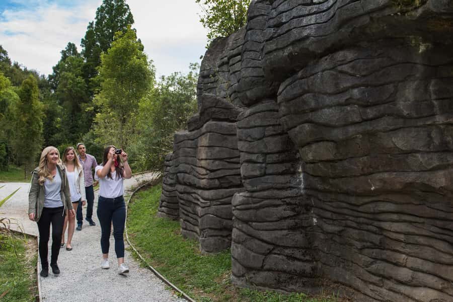 From Auckland: Waitomo Glowworm and Ruakuri Caves Day Tour - Who Will Appreciate This Tour?