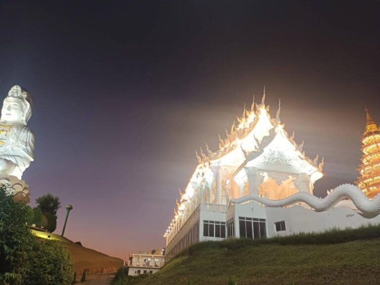 From Chiang Mai: Day Trip Chiang Rai White, Blue, Red Temple - What Makes This Tour Stand Out?