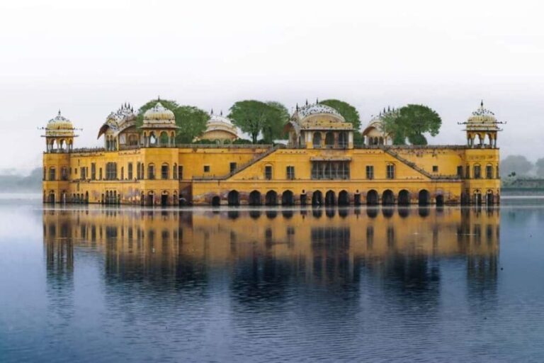 From Delhi: Private Jaipur Tour with Expert Guide & Pickup - How This Tour Adds Value