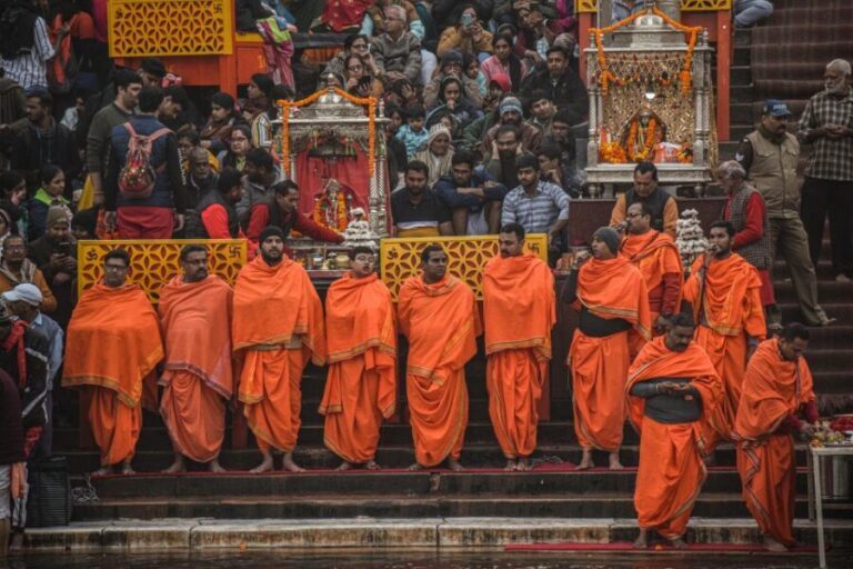 From Delhi: Private Rishikesh and Haridwar Day Tour by Car - Haridwar: The Gate of the Gods