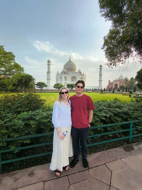 From Delhi : Taj Mahal & Agra Private Day Trip with 5* Meal - What Travelers Say