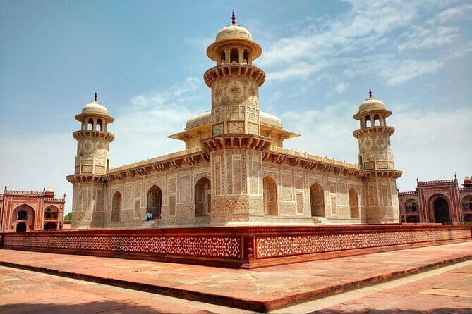 From Delhi: Taj Mahal & Agra Private Day Trip with Transfers - Practical Details: What to Expect
