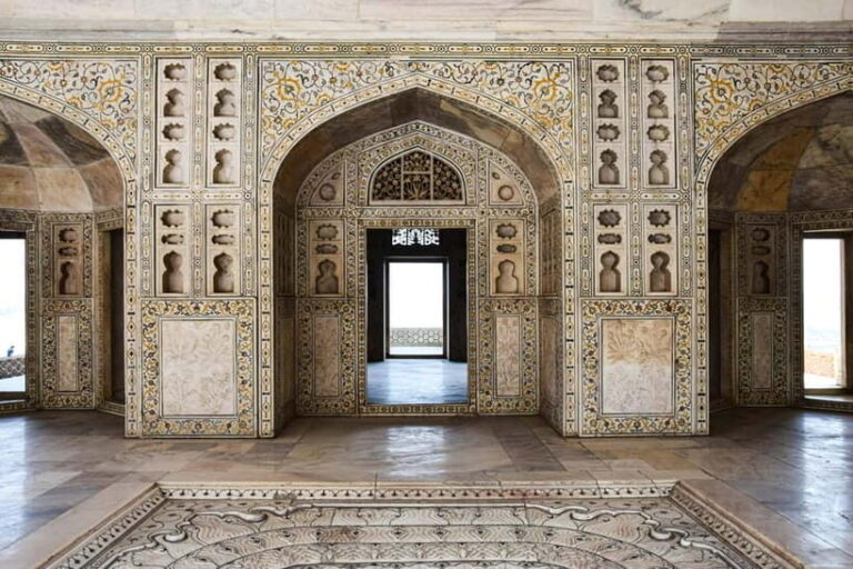 From Delhi: Taj Mahal and Agra Fort Sunrise Tour by car - Who Will Enjoy This Tour?