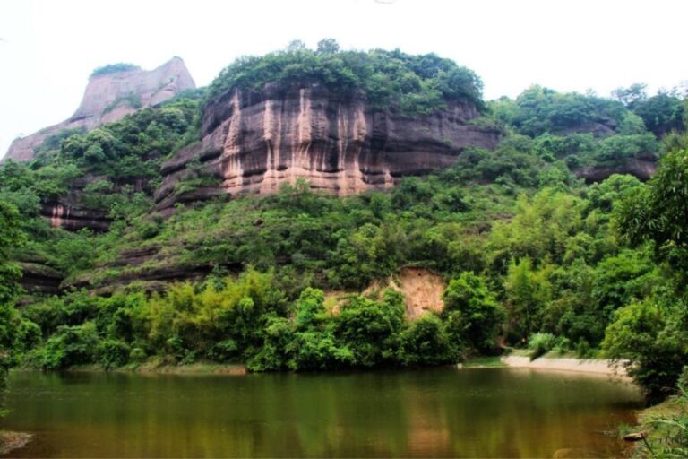 From Guangzhou: Mount Danxia and Nanhua Temple Full-Day - The Value of This Tour