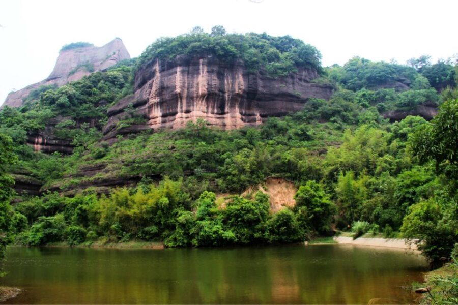 From Guangzhou: Mount Danxia and Nanhua Temple Full-Day - The Value of This Tour