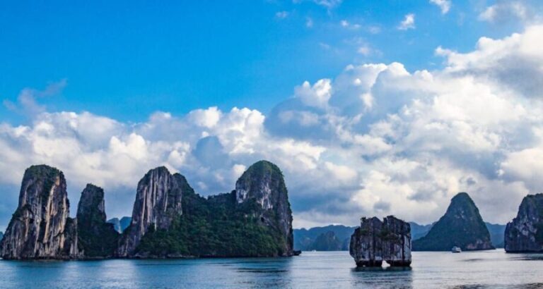 From Hanoi: Halong Bay Day Trip with Lunch and Transfers - Practical Details and Tips