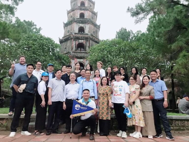 From Hue: Hue Imperial City Day Trip with Lunch on Boat - What Travelers Say