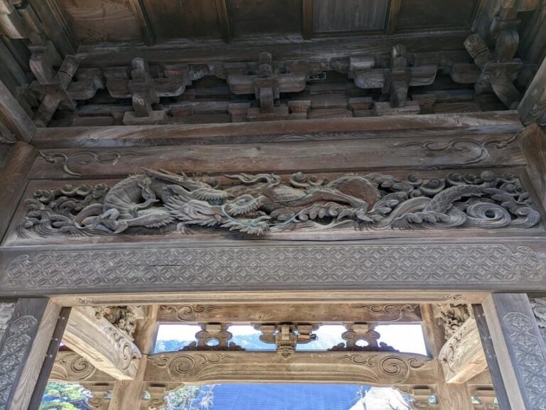 From Kanazawa: Shirakawa-go, Gokayama and Wood Carving art - An In-Depth Look at the Tour: What You Can Expect