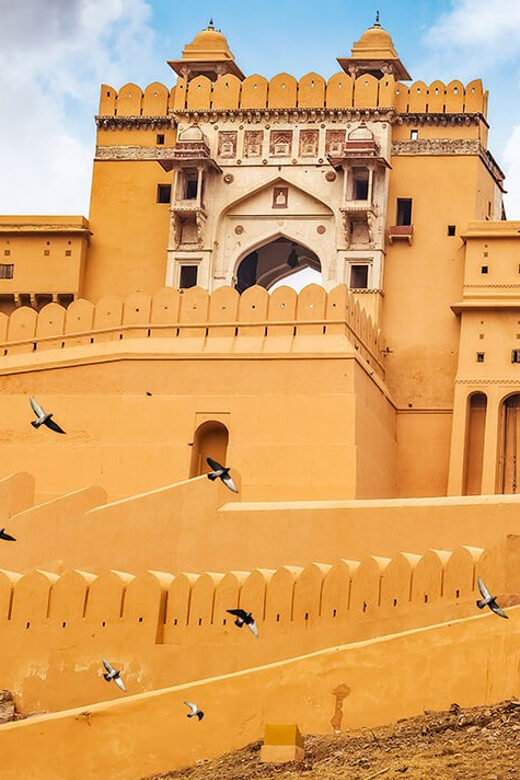 From New Delhi: Private Day Trip to Jaipur with Local Guide - Exploring Jaipur’s Iconic Landmarks