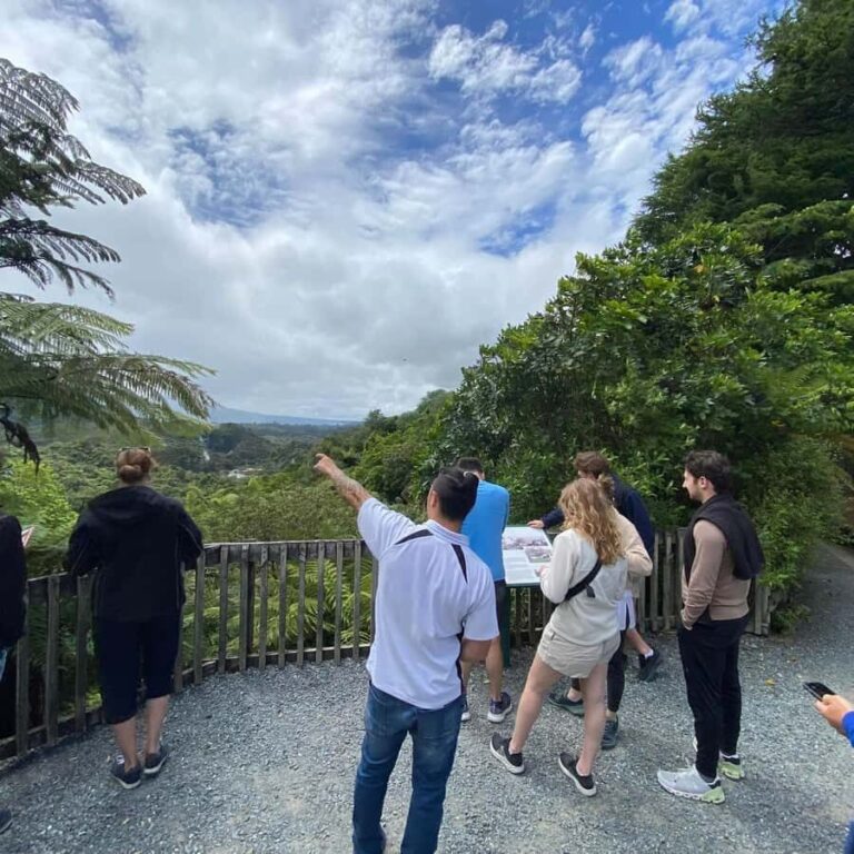 From Rotorua: Wai-O-Tapu, Waimangu and Te Puia Full-Day Tour - What Makes This Tour Special?