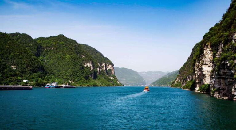 From Shanghai: 10-Day Tour to Chongqing, Zhangjiajie & More - The Practical Side: Value and Logistics