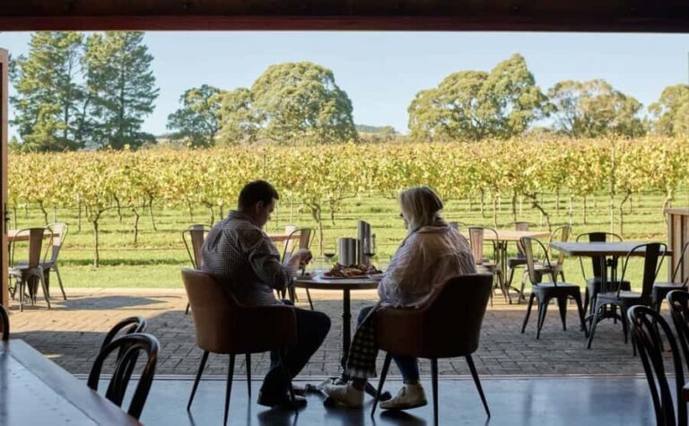 From Sydney: Cool Climate Wineries, Historic Towns, Wildlife - The Value of This Tour