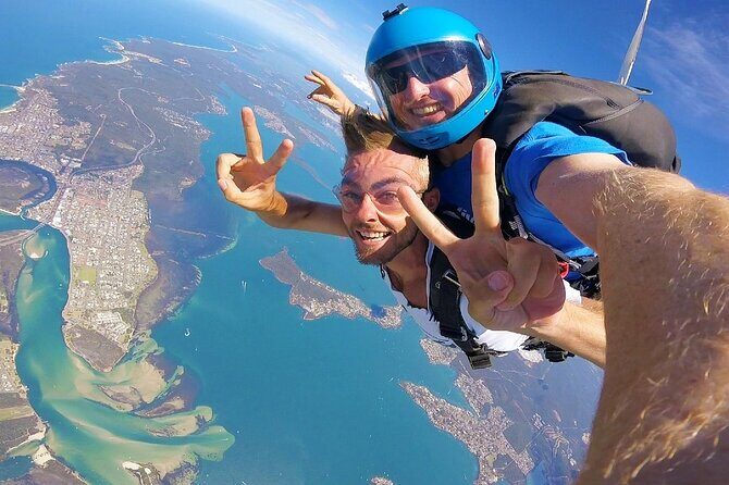 From Sydney: Tandem Skydive Experience over Newcastle Beach - Preparing for the Jump