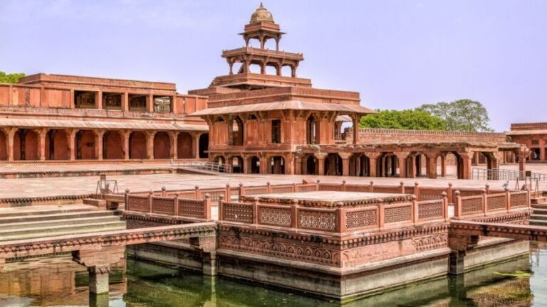 Full Day Agra & Fatehpur Sikri tour by Shatabdi Express - The Value for Money