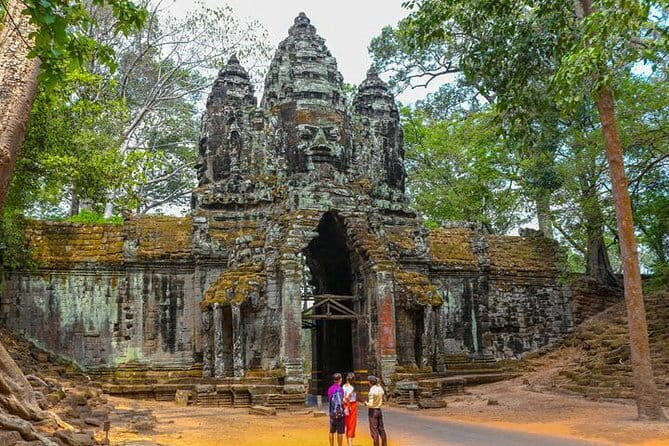 Full Day Discover Angkor Wat Archaeological with local guide - Why This Tour Works for Travelers