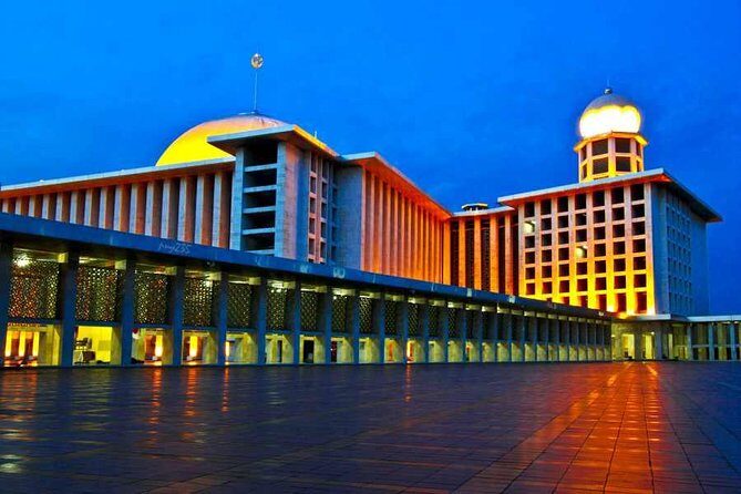 Full-Day Highlights of Jakarta Private Tour with Lunch - Historic Harbor: Sunda Kelapa