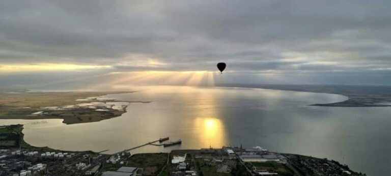 Geelong: Balloon Flight at Sunrise with Breakfast - Frequently Asked Questions
