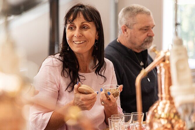 Gin Blending Masterclass - The Experience Itself: A Step-by-Step Breakdown