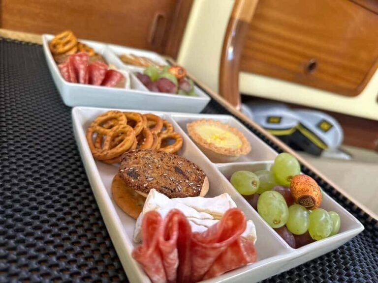 Gold Coast: Afternoon Sailing Cruise incl food & drinks - Why This Cruise Works Well