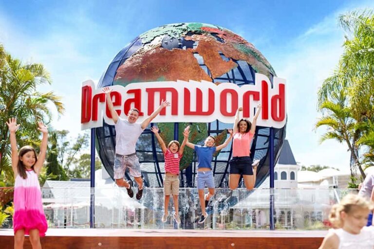 Gold Coast: Dreamworld & SkyPoint 2-Day Ticket - Dreamworld: The Main Attraction
