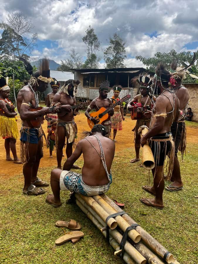 Goroka: Kameufa village tour with traditional dance - The Homestay Experience: Living Like a Local