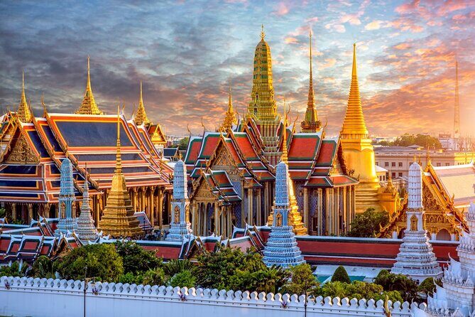 Grand Palace Self-Guided Walking Tour (entry not incl.) - The Itinerary: What to Expect
