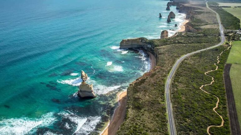 Great Ocean Road Tour PRIVATE LUXURY-FREE entry,hotel pickup - An In-Depth Look at the Tour