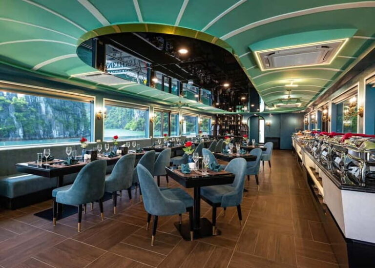 Ha Long Bay Cruise w/ Jacuzzi, Kayak & Limo from Hanoi - What Makes This Tour Stand Out?