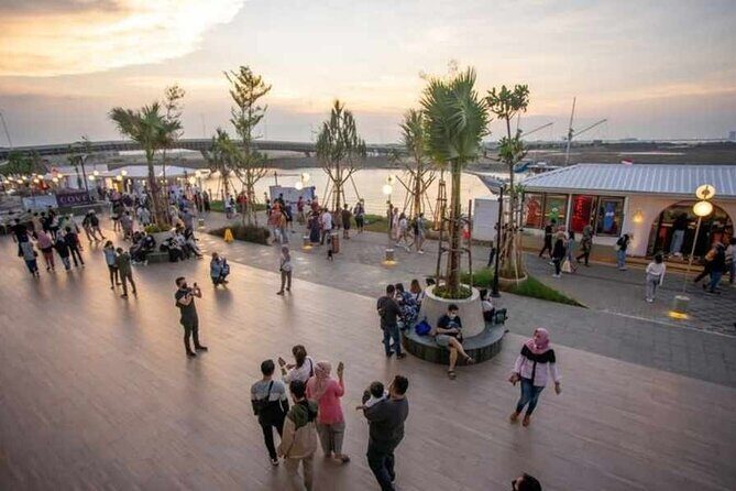 Half Day Tour Jakarta Aquarium and Pantai Indah Kapuk Jakarta - Analyzing the Cost and Overall Value