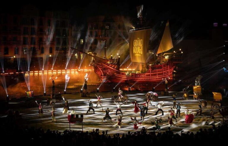 Hanoi: Mega Grand World with Bat Trang Pottery Village - The Venice River and Sunset Boat Ride — A Photo-Perfect Moment