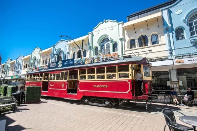 Heartbeat of the City: Private Christchurch Walking Tour - Detailed Tour Breakdown