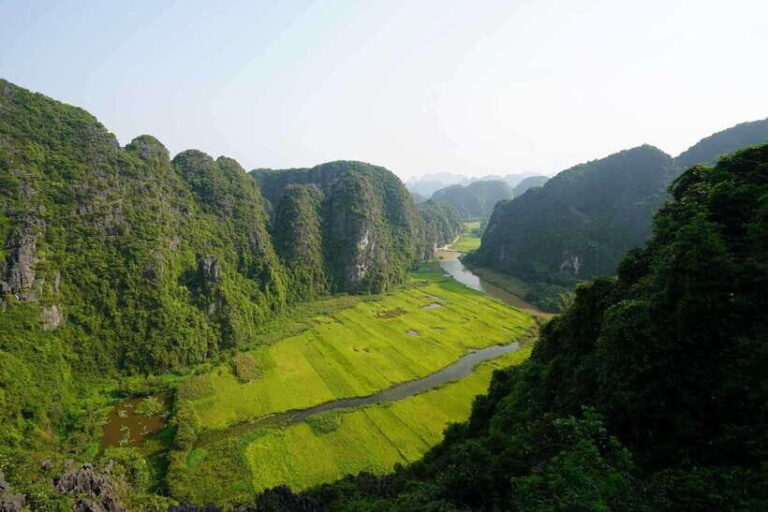 Hoa Lu-Tam Coc-Mua Cave -Bich Dong Pagoda-Cycling from NBinh - Why This Tour Offers Excellent Value