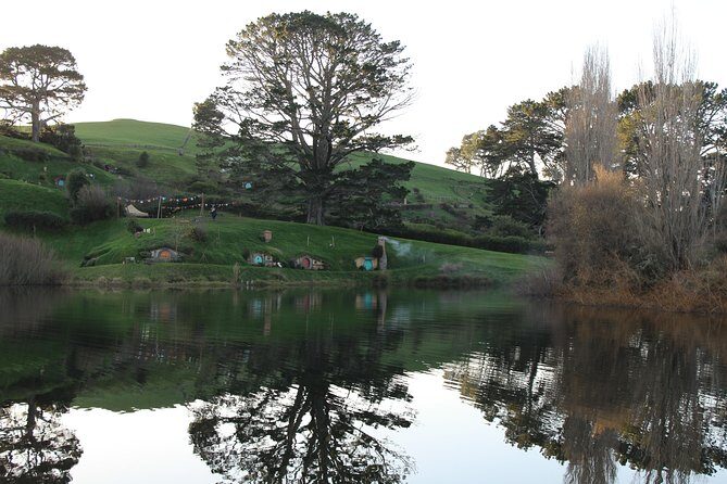 Hobbiton and Waitomo Caves from Auckland - Smaller Group - Who Will Love This Tour?