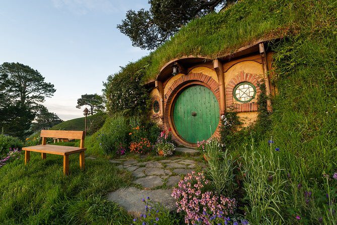 Hobbiton Movie Set Experience: Private Tour From Auckland - What Makes This Tour Stand Out?