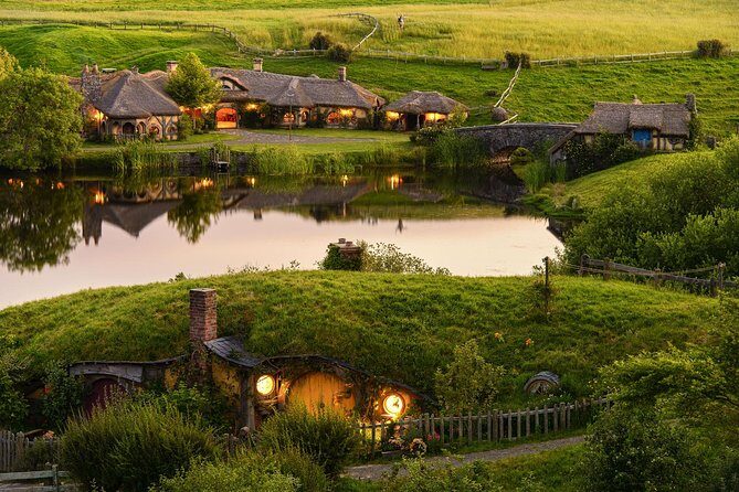Hobbiton & Waitomo Caves Exclusive Luxury Day Tour From Auckland - Experience Insights from Reviews