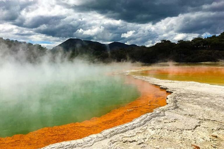 Hobbiton, Waitomo, Rotorua & Taupo 2-Day Tour from Auckland - What Makes This Tour Stand Out?