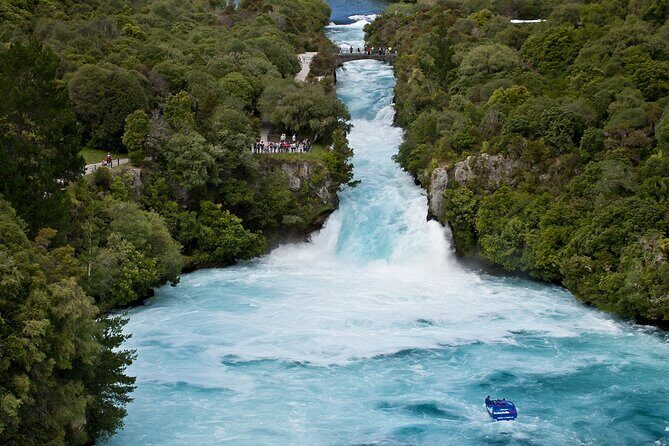 Hobbiton with Huka Falls and Hot Springs Day Tour - What’s Included & Whats Not